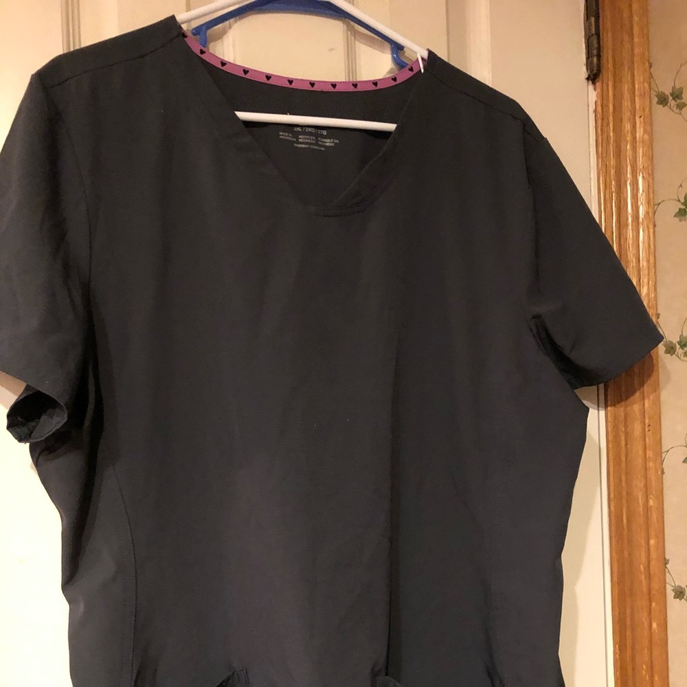 WOMEN SIZE 2x SCRUBS
